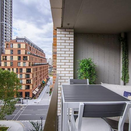 Superb 1 Bedroom Apartment 3Mins From Tube Station London Eksteriør billede